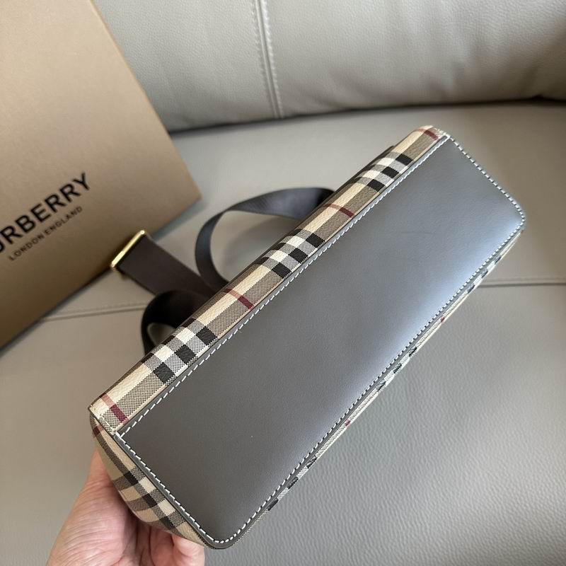 Burberry 25x8.5x18cm HQ (8)