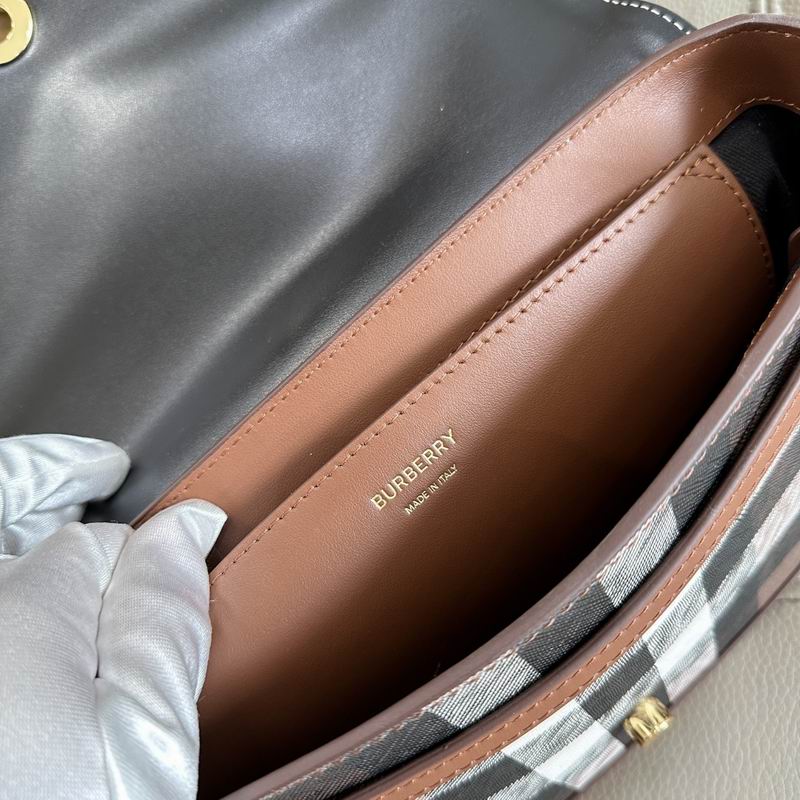 Burberry 25x8.5x18cm HQ (8)