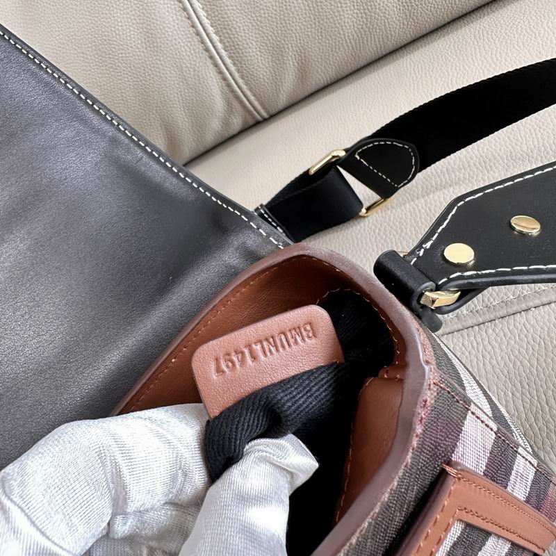 Burberry 25x8.5x18cm HQ (9)