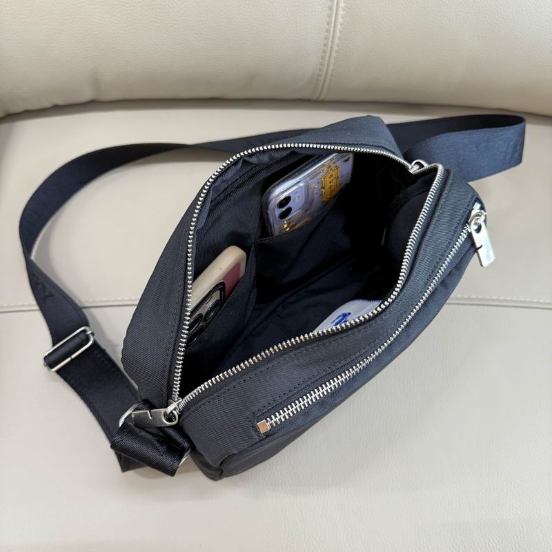 Burberry 26.5x9x18cm HQ (5)