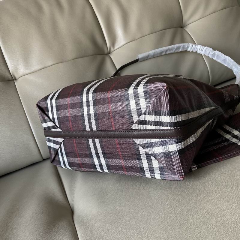 Burberry 35.5x15x38cm HQ (3)