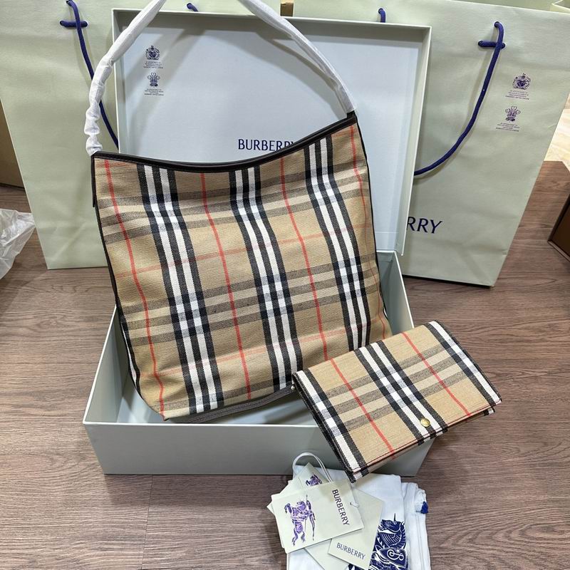Burberry 35.5x15x38cm HQ (5)