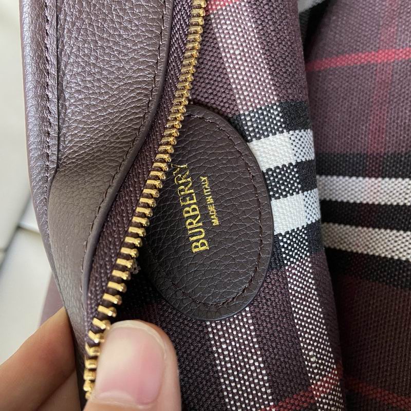 Burberry 35.5x15x38cm HQ (6)