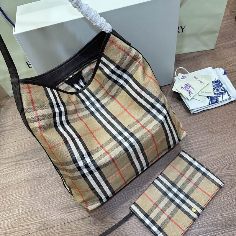 Burberry 35.5x15x38cm HQ (7)