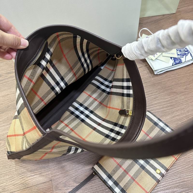 Burberry 35.5x15x38cm HQ (9)