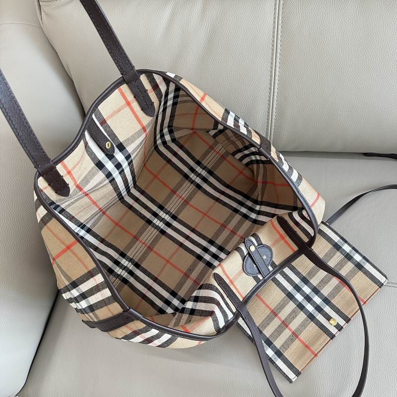Burberry 38x16.5x28cm HQ (6)