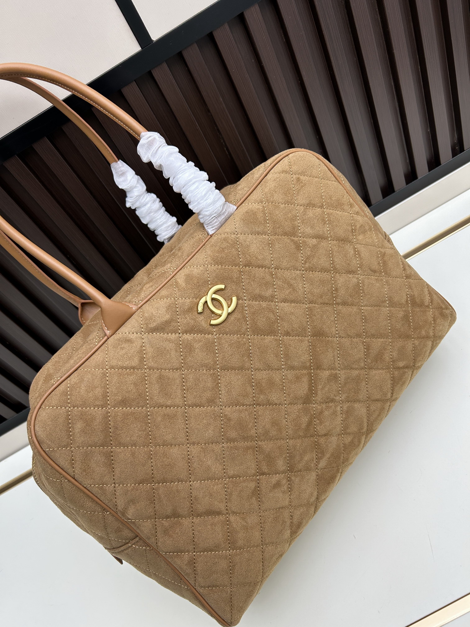 Chanel C012 41x31x23cm jj1_4