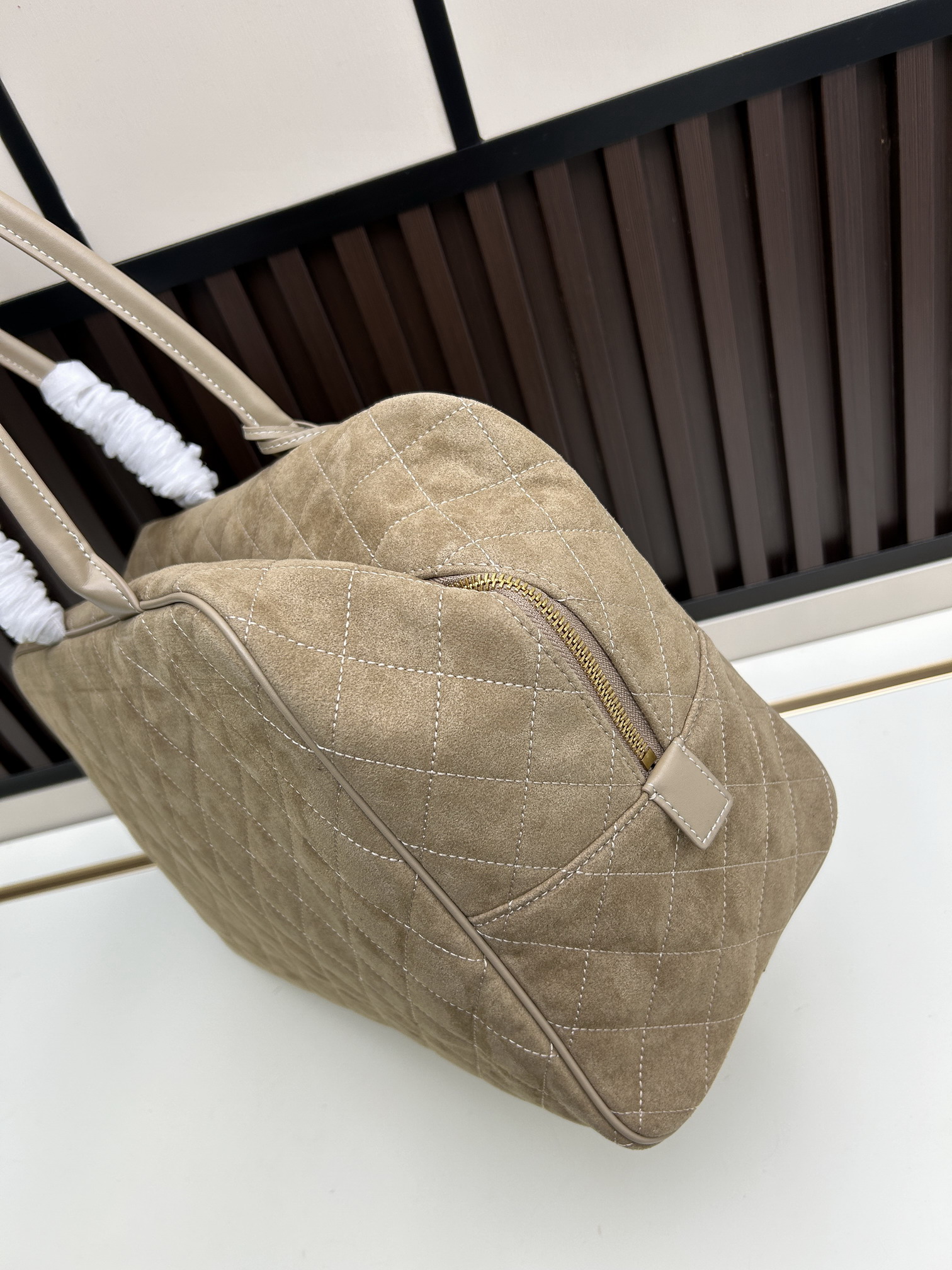 Chanel C012 41x31x23cm jj2_5