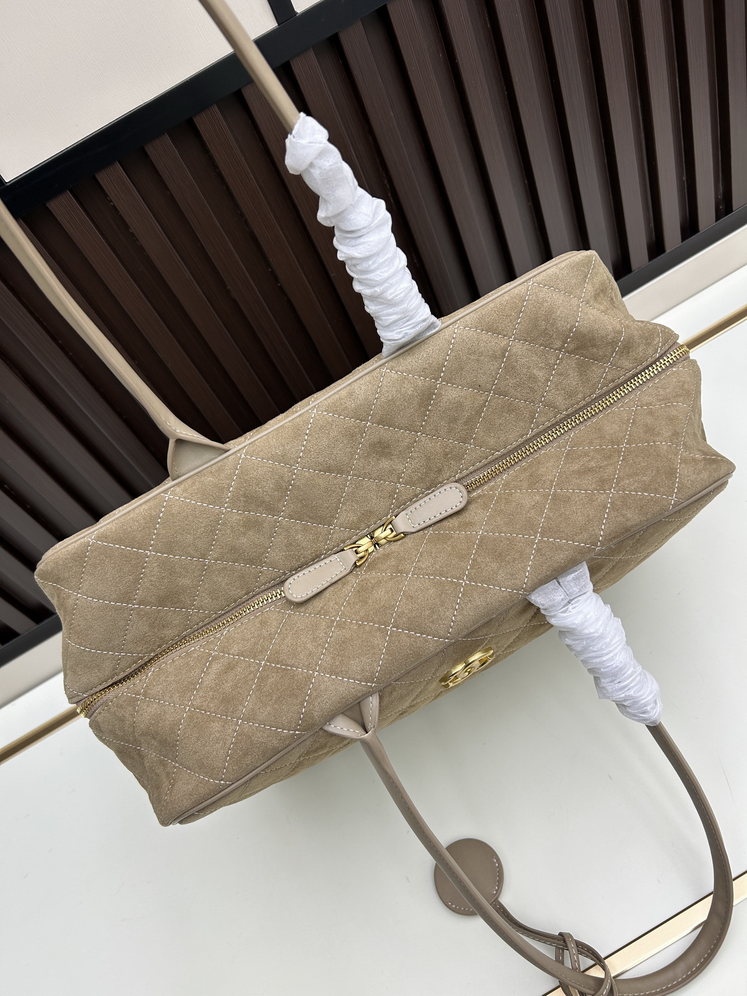 Chanel C012 41x31x23cm jj2_6