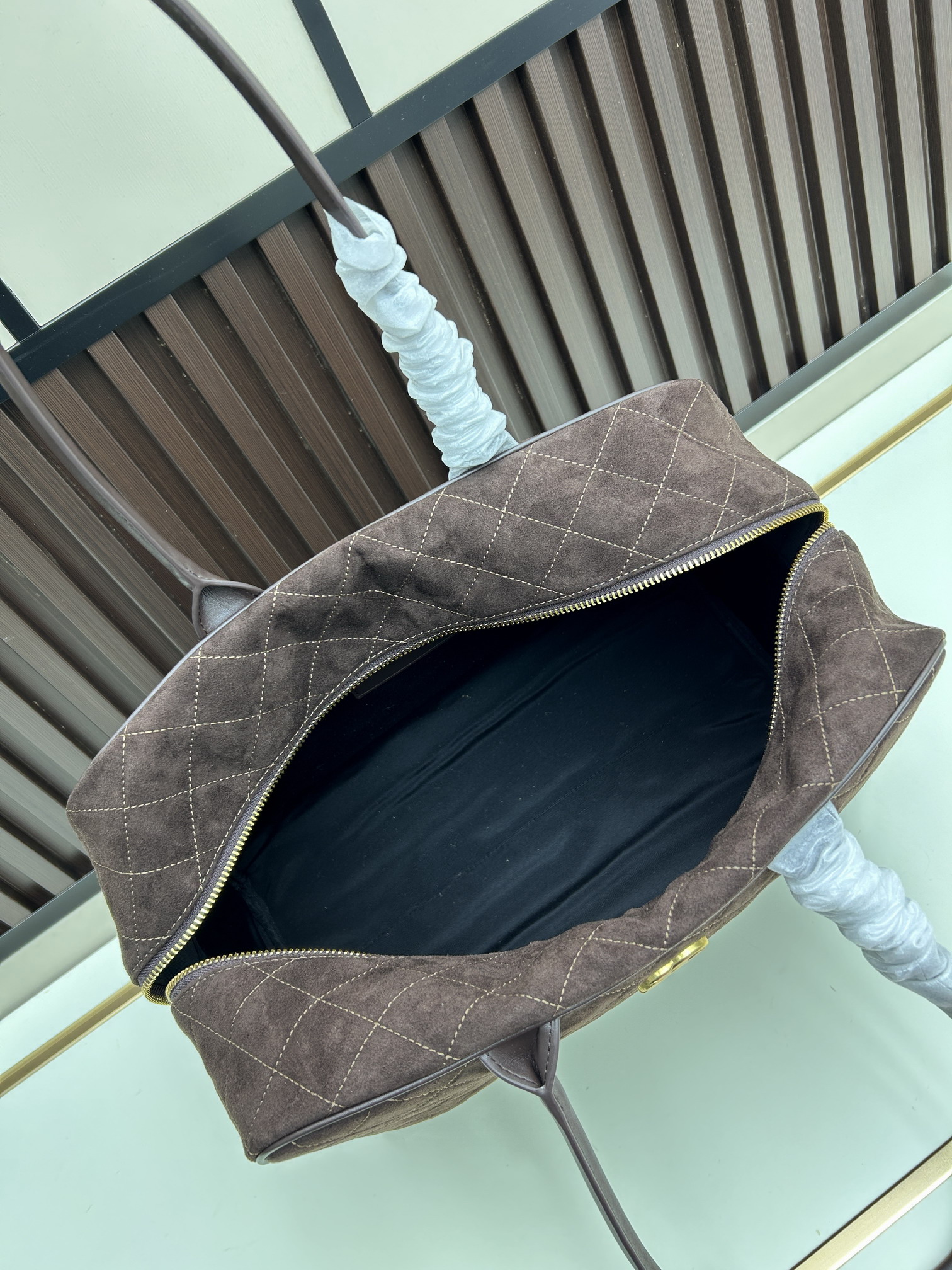 Chanel C012 41x31x23cm jj_7