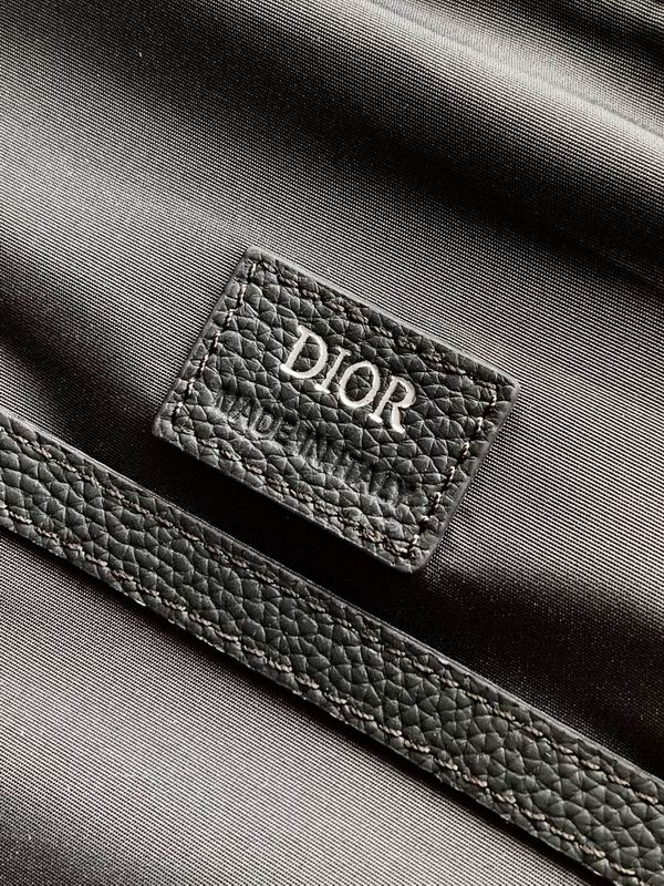 D200 27x41x16cm WP (9)