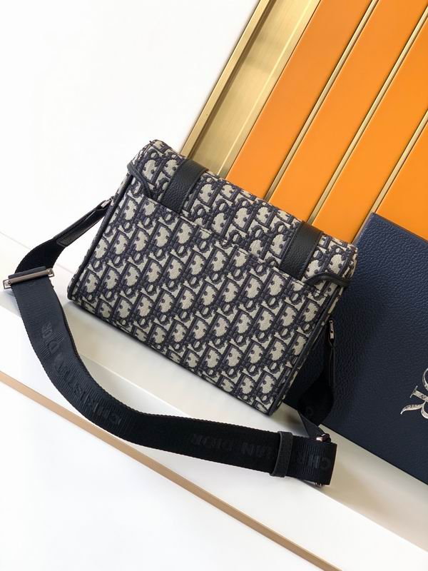 D333 24x19x7cm WP (3)