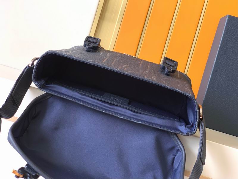 D333 24x19x7cm WP 2 (8)