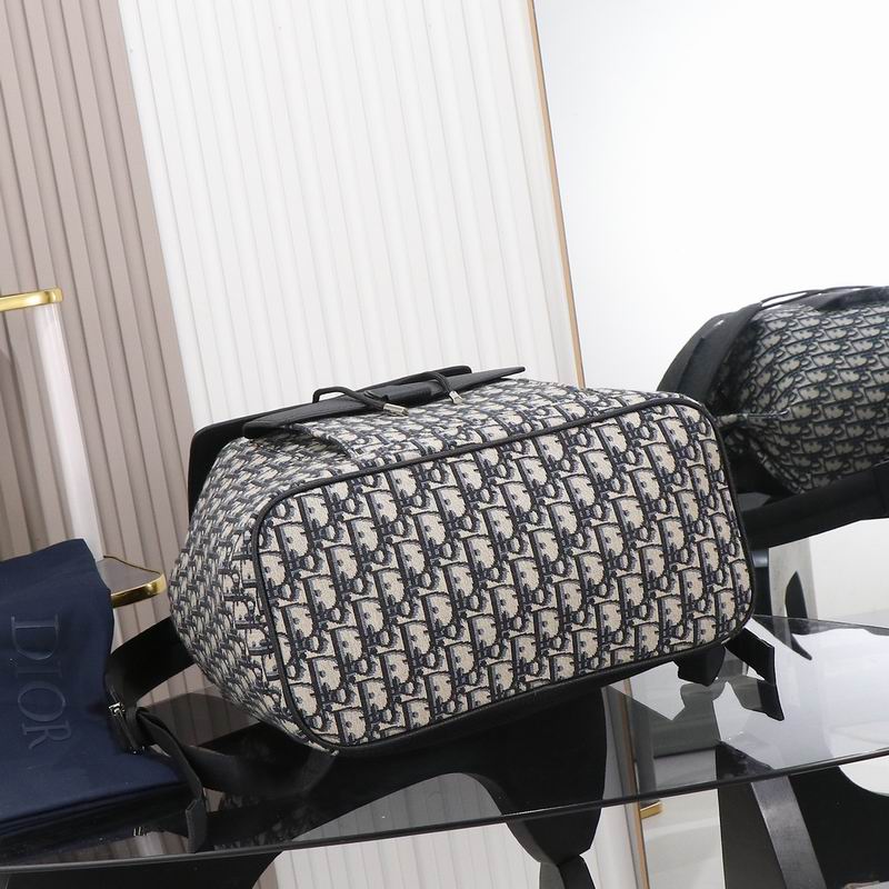 H27E 31x38x11cm WP (4)