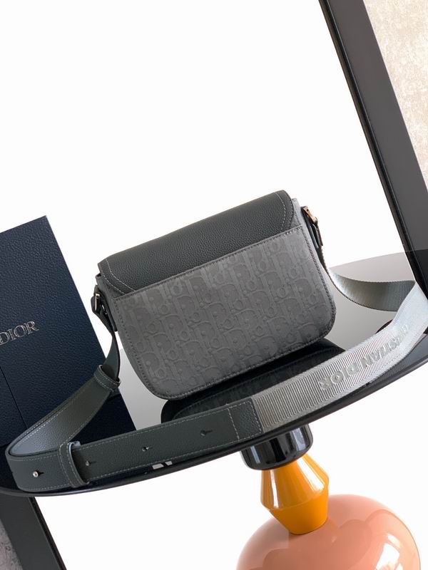 H53E44 23x17.5x6cm WP (3)