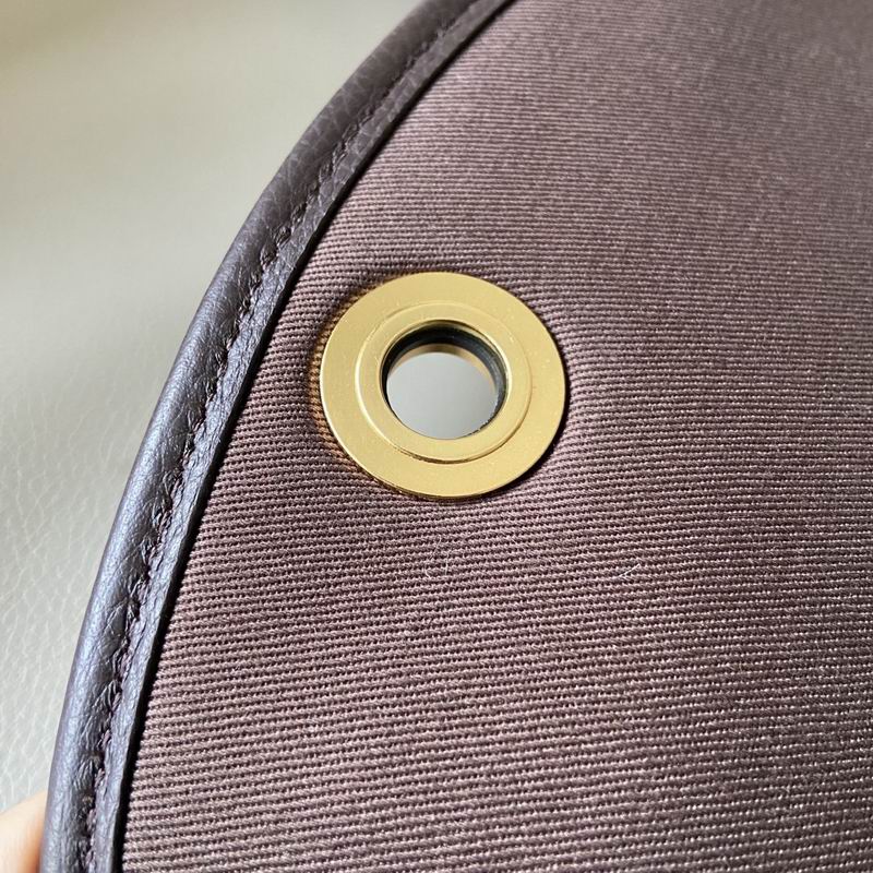 Highlands 24.5x8x18cm HQ (6)