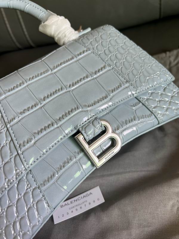 Hourglass M14x10x23cm S13x8x19cm YT (12)