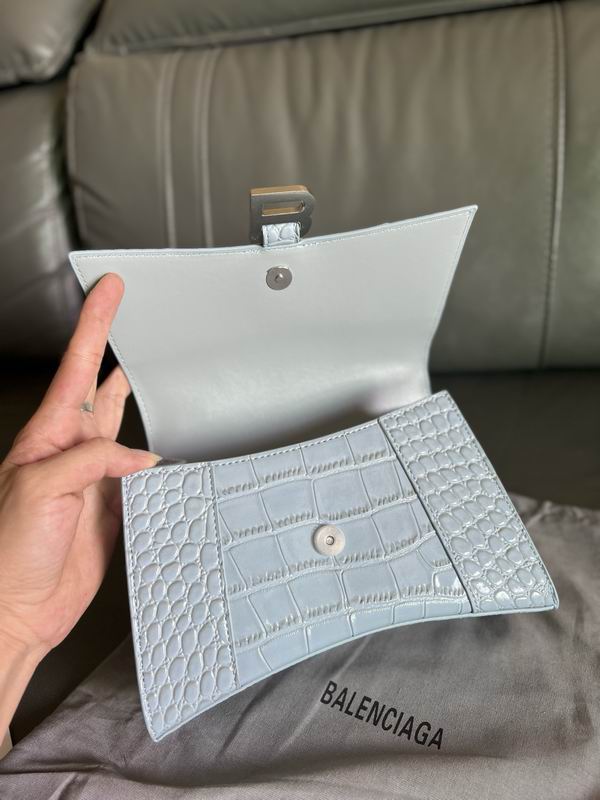 Hourglass M14x10x23cm S13x8x19cm YT (16)