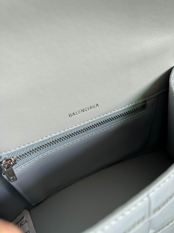 Hourglass M14x10x23cm S13x8x19cm YT (17)