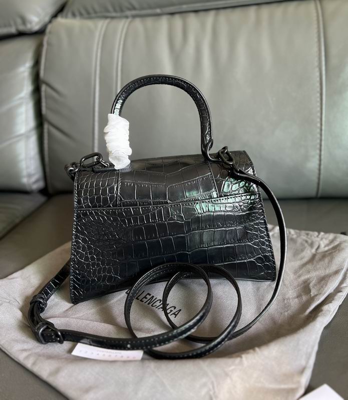 Hourglass M14x10x23cm S13x8x19cm YT (2)