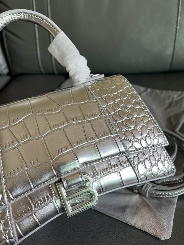 Hourglass M14x10x23cm S13x8x19cm YT (21)