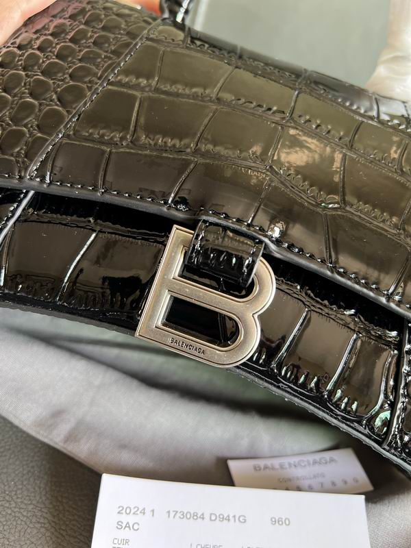 Hourglass M14x10x23cm S13x8x19cm YT (3)