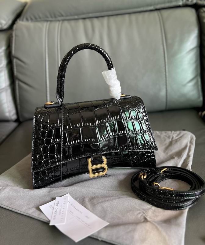 Hourglass M14x10x23cm S13x8x19cm YT (3)