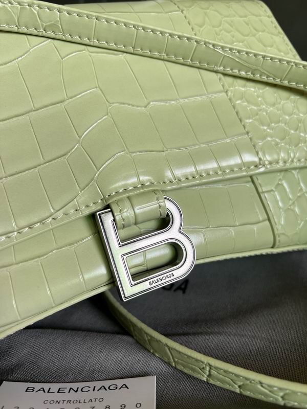 Hourglass M14x10x23cm S13x8x19cm YT (3)