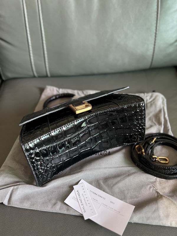 Hourglass M14x10x23cm S13x8x19cm YT (5)