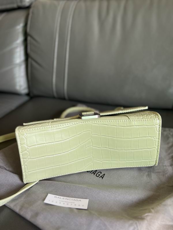 Hourglass M14x10x23cm S13x8x19cm YT (5)