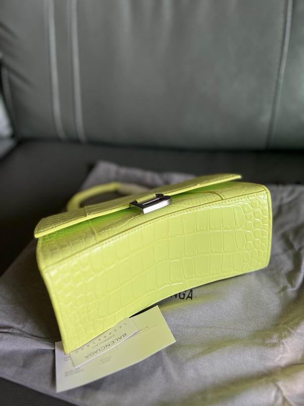 Hourglass M14x10x23cm S13x8x19cm YT (5)