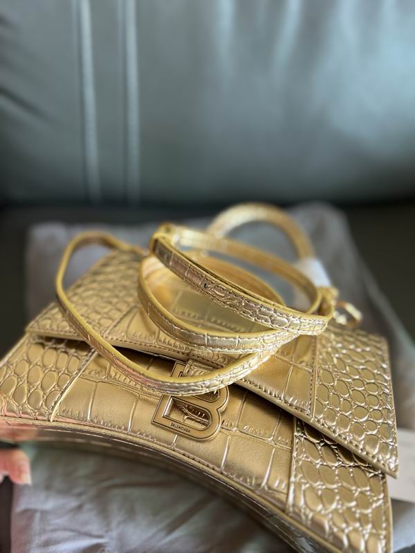 Hourglass M14x10x23cm S13x8x19cm YT (6)