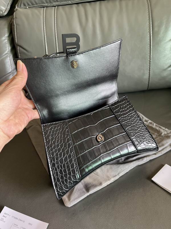 Hourglass M14x10x23cm S13x8x19cm YT (7)