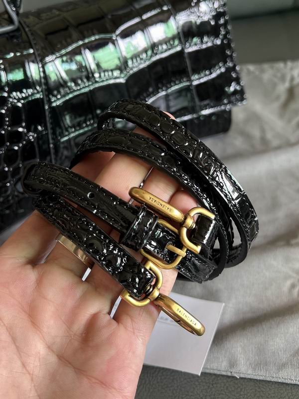 Hourglass M14x10x23cm S13x8x19cm YT (7)