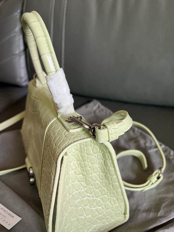 Hourglass M14x10x23cm S13x8x19cm YT (7)