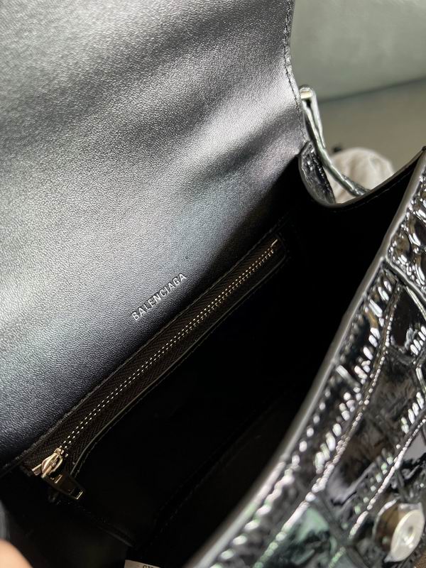 Hourglass M14x10x23cm S13x8x19cm YT (8)