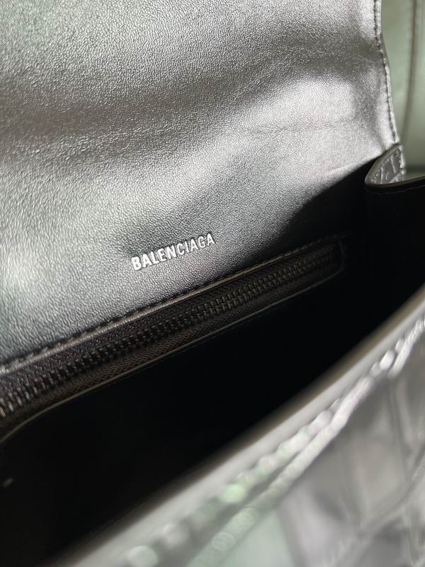 Hourglass M14x10x23cm S13x8x19cm YT (8)