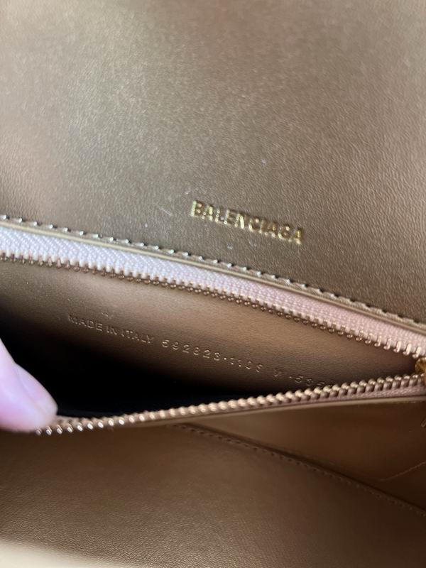 Hourglass M14x10x23cm S13x8x19cm YT (9)