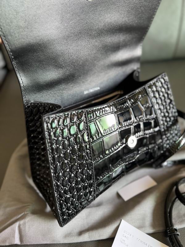 Hourglass M14x10x23cm S13x8x19cm YT (9)