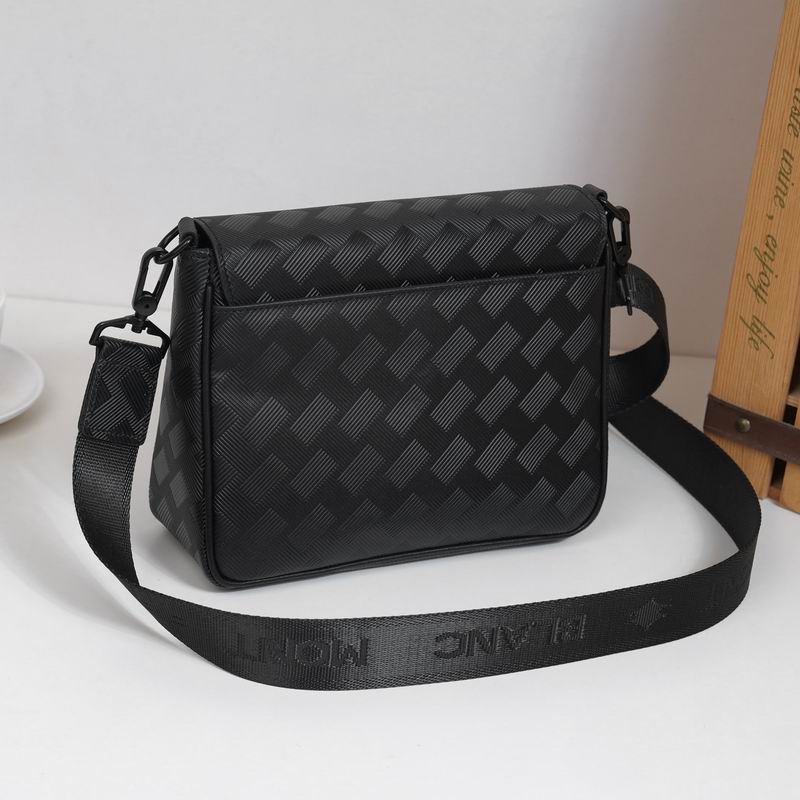 M5081-3 23.5x18.5x8.5cm WP (3)