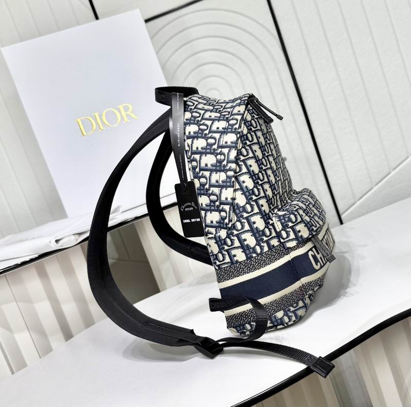 M928 21.5x31.5x13cm WP (3)