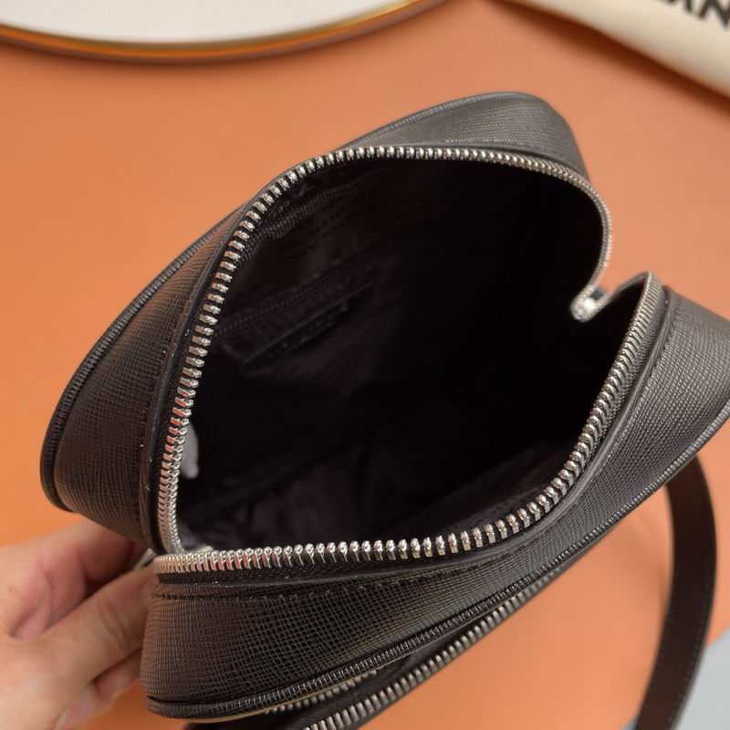 MB198165 21.5x18x6cm WP (9)