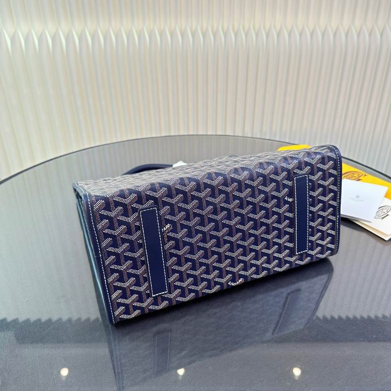 Saint Léger 33x35x16cm YT (11)