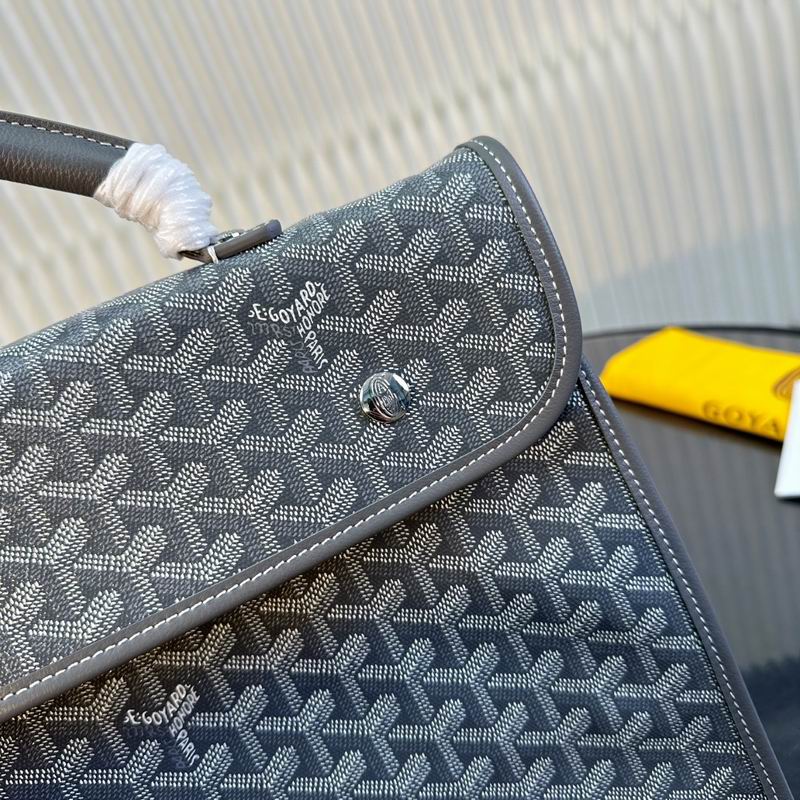 Saint Léger 33x35x16cm YT (37)