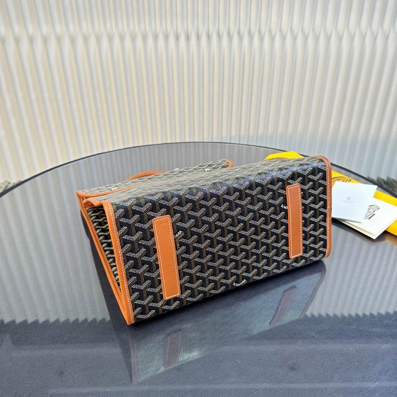 Saint Léger 33x35x16cm YT (4)