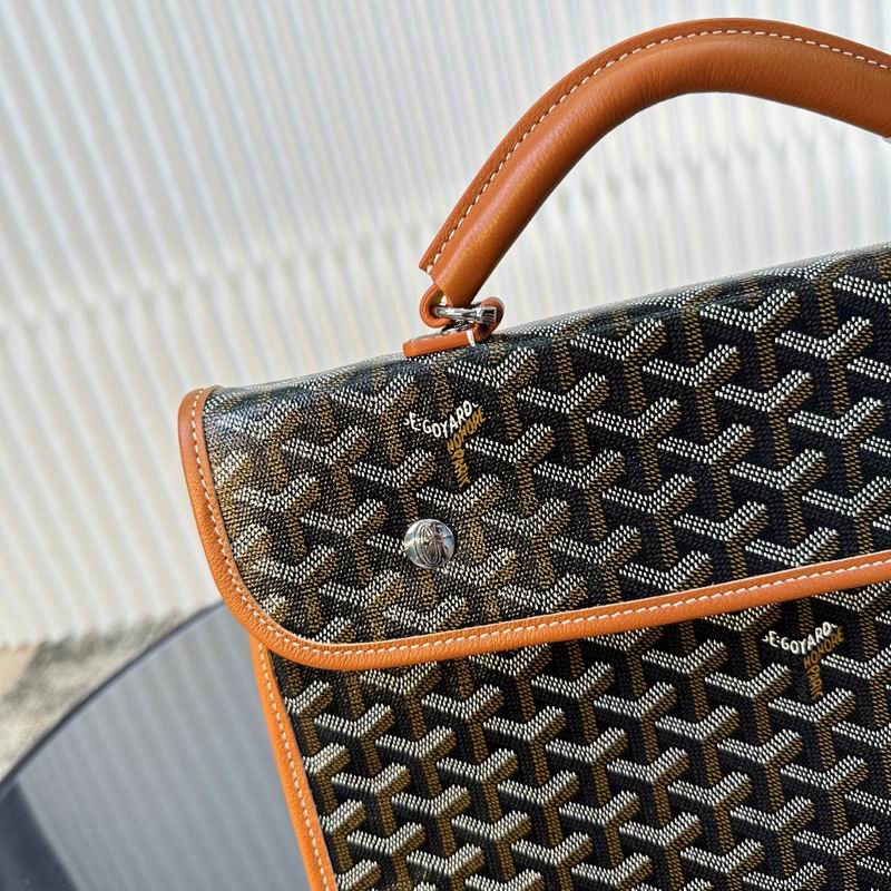 Saint Léger 33x35x16cm YT (5)