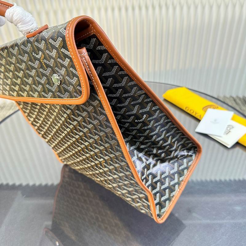 Saint Léger 33x35x16cm YT (6)