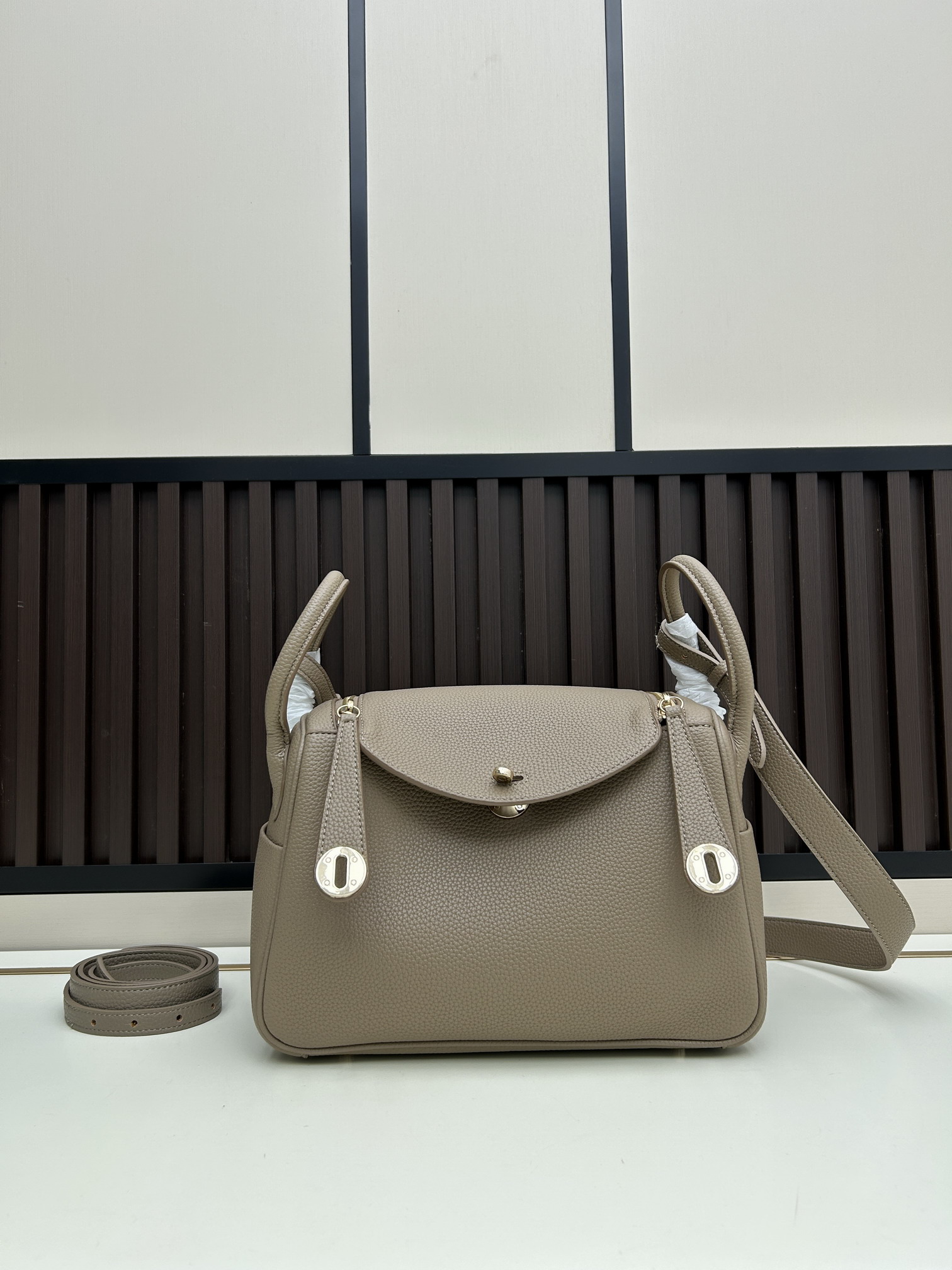 Hermes 8916 26x18x12cm jj2_3