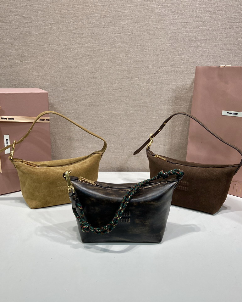 Miu 5NE841 18 5x14x10cm AP_1