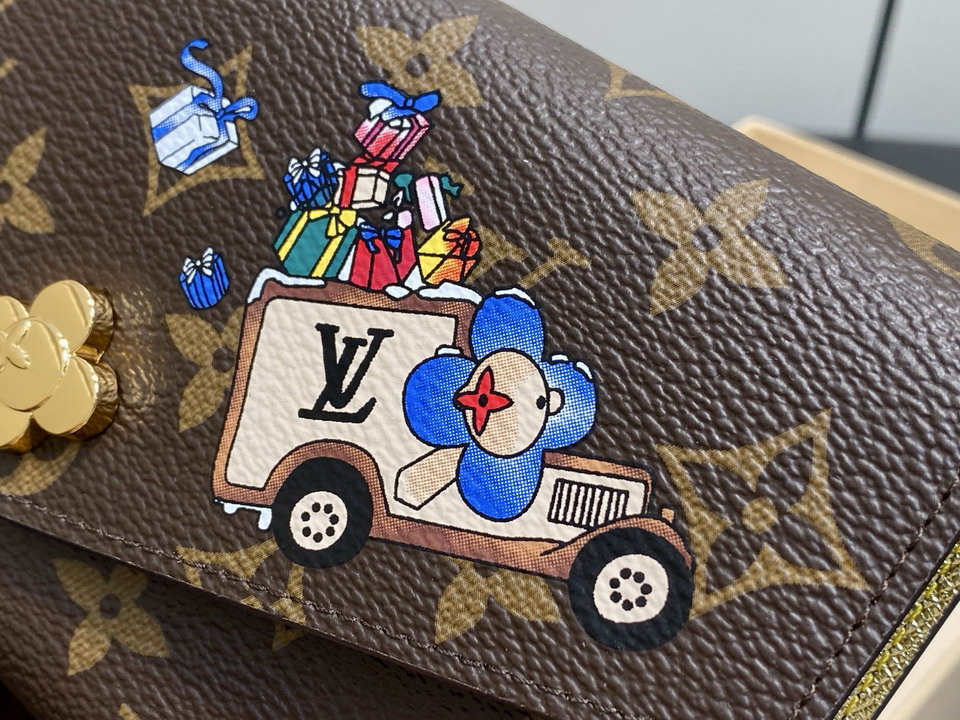 Sarah M15336 7 5x4 1x0 8cm gf_6